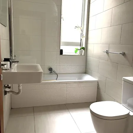 Grand 3-bedroom Spacious Premium Lägenhet *